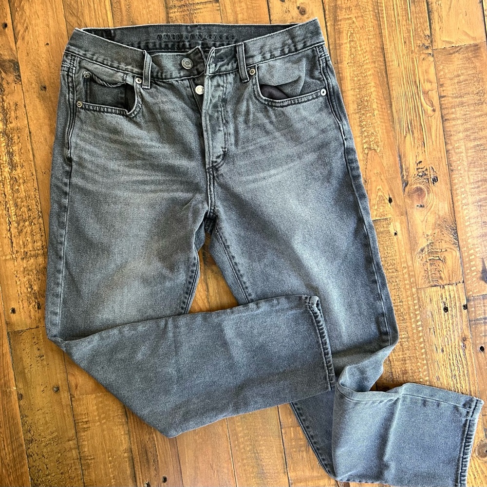 American Eagle Hi-Rise Girlfriend Gray Jeans
SIZE 2